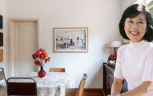 Từng trải qua bi kịch gia đình, người phụ nữ 56 tuổi sống một mình và khiến triệu người ngưỡng mộ với căn nhà nhỏ ấm cúng, đầy sức sống