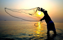 Tiền bắt đáy "ầm ầm" đổ vào thị trường, VN-Index có cú "rút chân" hơn 60 điểm, điều gì đang diễn ra?