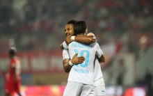 Bạn thân Xuân Son hé lộ "bến đỗ" mới, bầu Hiển chi tiền tỷ giúp tuyển Việt Nam có thêm siêu sao?