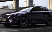 Mazda EZ-60 ra mắt: Dáng coupe như CX-30, dài gần bằng CX-8, màn hình 5K khổng lồ, bản điện chạy 600km/sạc, hybrid chạy 160km không cần xăng