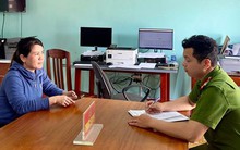 Nhận tin nhắn SMS từ ngân hàng, người phụ nữ ở Bình Định bất ngờ phát hiện tài khoản ACB được cộng thêm 300 triệu đồng