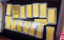 Phát hiện 13kg vàng thỏi trị giá 23 tỷ đồng trong gói hàng ship