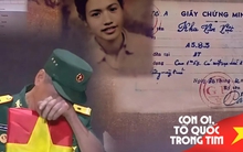 Anh trai bật khóc ôm chặt kỷ vật của người em liệt sĩ sau 58 năm đợi chờ: Khoảnh khắc vỡ òa của nỗi nhớ, nỗi đau, không thể diễn tả bằng lời!