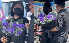 Chi tiết Lê Phương mang 8 bông hoa hồng tím tới lễ thủy táng Quý Bình, giờ mới hiểu ý nghĩa đằng sau