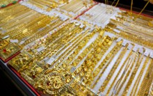 Cuối ngày 29/4, giá vàng nhẫn, vàng SJC tăng gần 2 triệu đồng mỗi lượng
