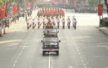 2 triệu người "nổi da gà" khi xem clip diễu binh kỷ niệm 30/4 đúng 10 năm trước, giọng MC quá truyền cảm