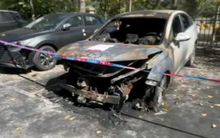 Ô tô bất ngờ cháy rụi khi đỗ tại bãi xe tự động, chủ sở hữu đòi bồi thường 700 triệu đồng nhưng ban quản lý từ chối: Chúng tôi chỉ cho thuê chỗ để xe!