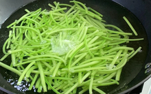 Đừng chỉ ăn củ, lá loại cây này quý như "nhân sâm người nghèo", ngoài chợ bán đầy ít ai hay