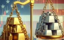 Chuyên gia quốc tế: Đà tăng kỷ lục của giá vàng chưa dừng lại, có nên mua lúc này?