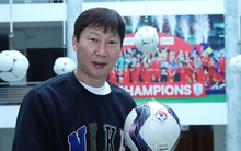 HLV Kim Sang-sik muốn tuyển Việt Nam đấu Hàn Quốc, hứa không thua 0-6