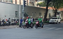 Ngoài hàng quán, bãi giữ xe, một dịch vụ bất ngờ “hốt bạc” trong ngày diễu binh, diễu hành