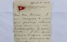 Thư của hành khách sống sót trên tàu Titanic được bán giá kỷ lục