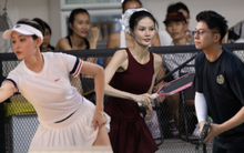 Hiền Hồ lộ nhan sắc thật trên sân pickleball, học trò và tình cũ Hương Giang trực tiếp đối đầu