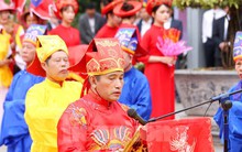 Phú Thọ dừng lễ hội, hoạt động dâng hương các Vua Hùng vẫn diễn ra