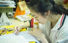 Trung Quốc: Nữ sinh chưa học xong đã có bằng tốt nghiệp đại học, nhìn người cầm bằng mà hốt hoảng: “Không hề xa lạ”, cảnh sát vào cuộc điều tra