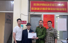 Nhặt được 2 vòng vàng và 25 triệu đồng, Công an Quảng Ninh tìm người đánh rơi trong 1 tiếng, xác nhận chủ tài sản sinh năm 1943