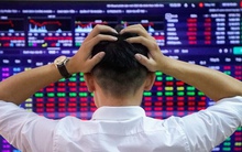Chứng khoán lao dốc sau cú sốc thuế quan, chuyên gia nước ngoài cảnh báo: “Đừng để nỗi sợ khiến bạn 'bán tháo' vào thời điểm tồi tệ nhất”