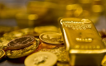 Giá vàng rơi tự do, mất mốc 3.000 USD/ounce