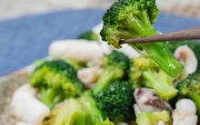 Ăn 2 gam loại dầu này cùng bông cải xanh mỗi ngày, người đàn ông 40 tuổi gan nhiễm mỡ nhận kết quả bất ngờ