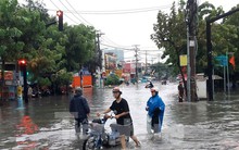 TPHCM hứng trận mưa lớn nhất từ đầu năm: Chuyên gia lý giải