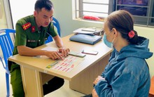 Chủ tiệm vàng lật tẩy bí mật về gói hàng 800 triệu USD khi một phụ nữ đến chuyển tiền