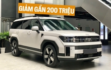 Hyundai Santa Fe giảm giá gần 200 triệu đồng tại đại lý: Bản tầm trung ngang giá CR-V tiêu chuẩn, rẻ hơn xe cũ trên thị trường