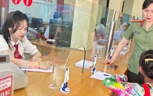 Khách hàng thực hiện chuyển khoản thành công 4 lần, đến lần thứ 5, nhân viên Agribank lập tức liên hệ người thân khách hàng: Kịp thời chặn vụ lừa đảo