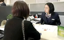 Đi gửi 15 tỷ tiền đền bù đất, chiều đến rút thì số dư chỉ còn 0 đồng, ngân hàng tuyên bố “Lỗi thuộc về anh chị”