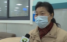 Người phụ nữ nhận được 360 triệu đồng tiền chuyển khoản nhầm, ngân hàng khẳng định: Người gửi giấu danh tính, nên không cần trả lại?