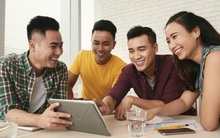 Học tập giới trẻ biến thẻ tín dụng thành "bước đệm" nâng cao chất lượng cuộc sống