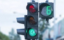 Quy định về đèn xanh, đèn đỏ, đèn vàng, người vi phạm có thể bị phạt tới 22 triệu đồng, trừ đến 10 điểm giấy phép lái xe