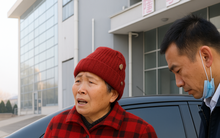 Có 1,4 tỷ đồng bồi thường, người phụ nữ mang đi gửi tiết kiệm, 5 năm sau đến rút thì được thông báo: Không có quyền nhận số tiền này