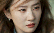 10 mỹ nhân khóc đẹp nhất Trung Quốc: Lưu Diệc Phi xếp sau Triệu Lệ Dĩnh, hạng 1 là “sách giáo khoa diễn xuất”