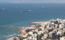 Houthi tuyên bố phong tỏa thành phố cảng lớn nhất Israel, Mỹ rút siêu tàu sân bay