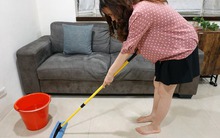 Cứ lau nhà xong là sực mùi tanh hôi như cá chết, phát hiện sự thật tôi "chết lặng"