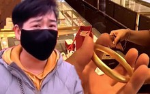 Người phụ nữ chi 61 triệu đồng mua vòng vàng, 2 năm sau đem bán thì phát hiện hàng giả, cửa hàng thách thức: "Chị thích kiện thì cứ kiện"