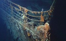 Vì sao xác tàu Titanic chứa đầy quần áo và giày của hành khách xấu số, nhưng tuyệt nhiên không tìm thấy xương người?