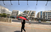 Nhiệt độ cao kỷ lục lên tới hơn 50 độ C tại UAE