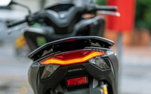 Honda Phi Thuyền 2025 quá 'hot', một lô vừa về giờ còn vài chiếc: Cốp to hơn của SH, ăn xăng 2,2L/100km