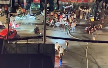 Cháy nhà trong đêm ở quận 7, TP HCM