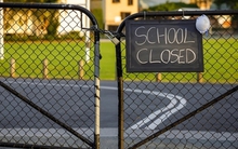 Ghi nhận hơn 53.000 ca Covid-19 trong 1 tuần, Thái Lan buộc đóng cửa trường học: XEC bất ngờ chuyển hướng "tấn công" thanh niên và trẻ nhỏ