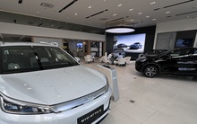 Nhiều tài xế công nghệ ngại mua xe điện Trung Quốc vì không có trạm sạc