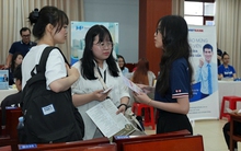 Công chức trẻ tự tin với công việc mới