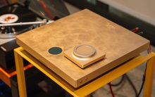 Nhà chế tác âm thanh của Pháp đem ampli 1,2 tỷ đồng đến TP.HCM: Dát thủ công vàng 23K, tối ưu tinh hoa của công nghệ