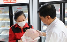 Người tố cáo C.P. bán thịt bẩn: 'Tôi nói lên sự thật, không hối hận'