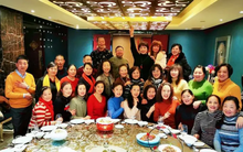 Bạn bè mở tiệc họp mặt sau 30 năm ra trường, chỉ có tôi là không được mời: Biết được lý do, tôi lập tức rời khỏi nhóm lớp