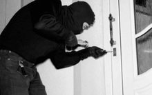 Đi uống cà phê, về nhà phát hiện mất hơn 300 triệu đồng