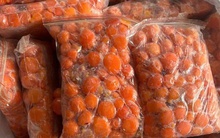 Nội tạng heo, gà, trứng non... bán tràn lan trên chợ mạng với giá rẻ bất ngờ