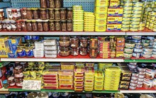 Mặt hàng 'ngon bổ rẻ' bỗng lên ngôi tại Mỹ: lượt tìm kiếm tăng khủng 4.000%, chuyên gia cảnh báo là 'chỉ báo suy thoái'