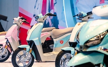 Hãng xây nhà máy 2.500 tỷ tại Việt Nam ra mắt bộ 3 xe máy điện hợp tác cùng ca sĩ SOOBIN, lên kế hoạch đẩy nhanh việc triển khai hạ tầng sạc